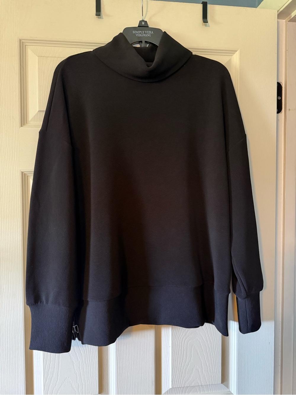 Simply Vera | Vera Wang | Black Oversized Cowl Neck Tunic Sweatshirt | M | NWT